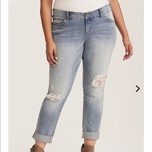 New Torrid Boyfriend jeans with lace
